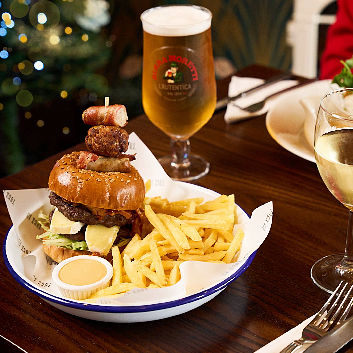 Festive Lunch & Dinner at The Harpers Brook in Corby